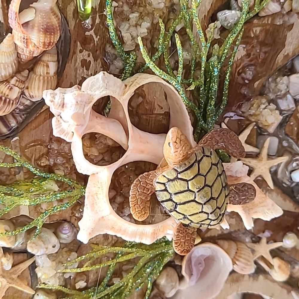 RESIN DECOR - Picture 2 of 7